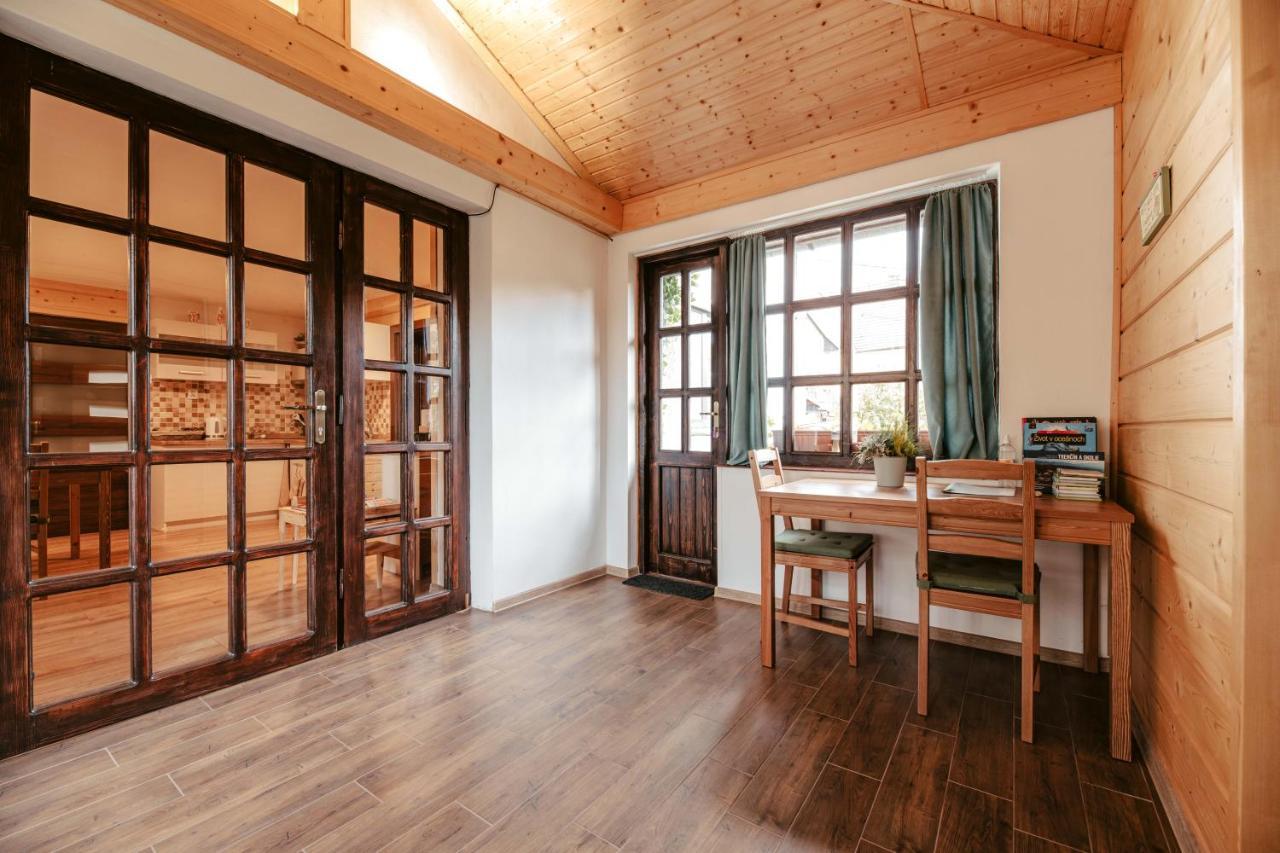 Apartman Florian 特伦钦温泉区 外观 照片