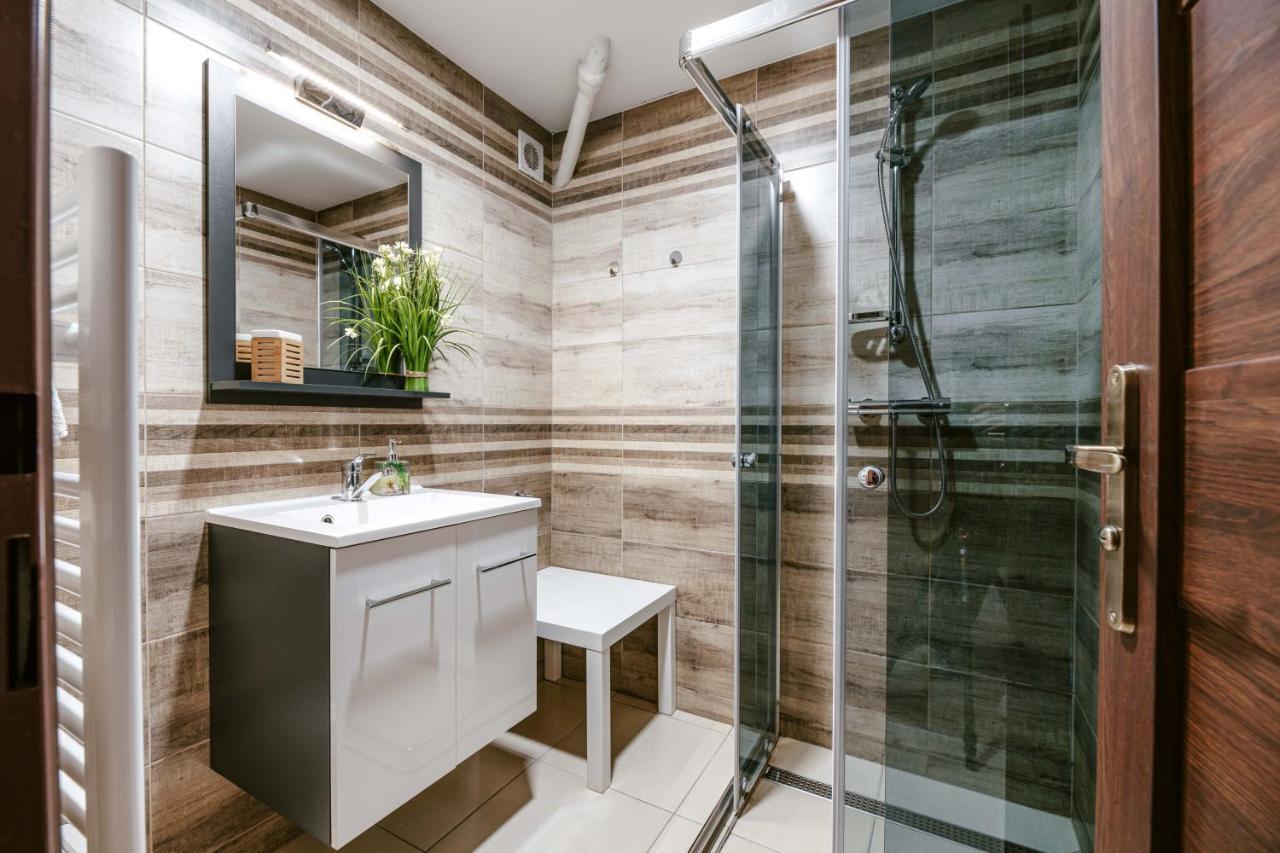Apartman Florian 特伦钦温泉区 外观 照片